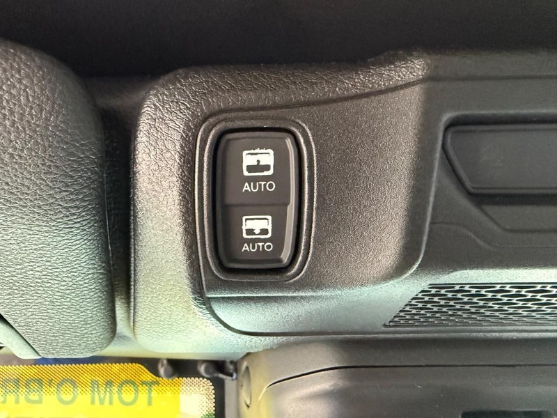 Jeep Wrangler 4xe Vehicle Image 23