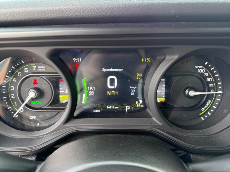 Jeep Wrangler 4xe Vehicle Image 24