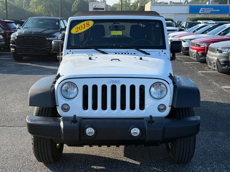 Jeep Wrangler JK Unlimited Vehicle Image 09