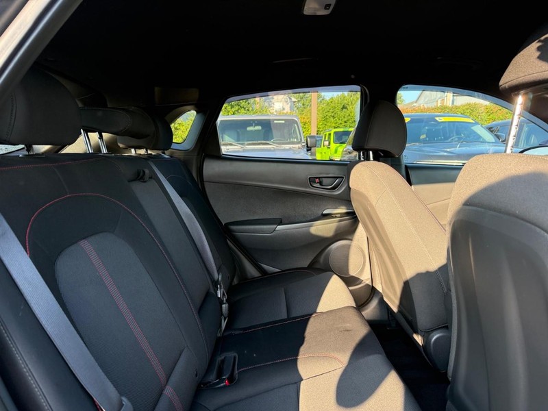 Hyundai Kona Vehicle Image 10