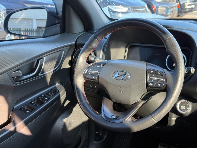 Hyundai Kona Vehicle Image 12