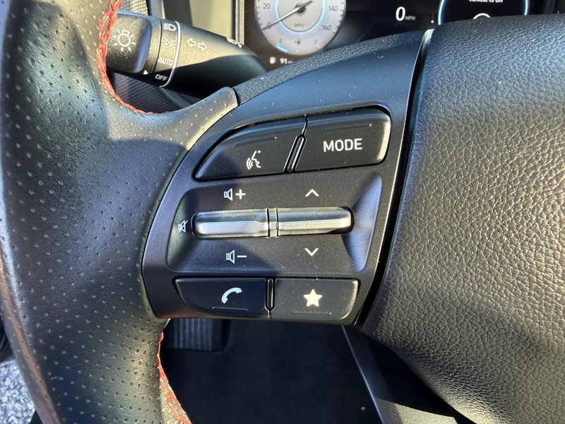 Hyundai Kona Vehicle Image 13