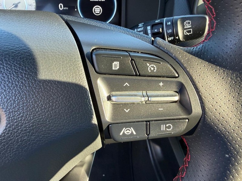 Hyundai Kona Vehicle Image 14