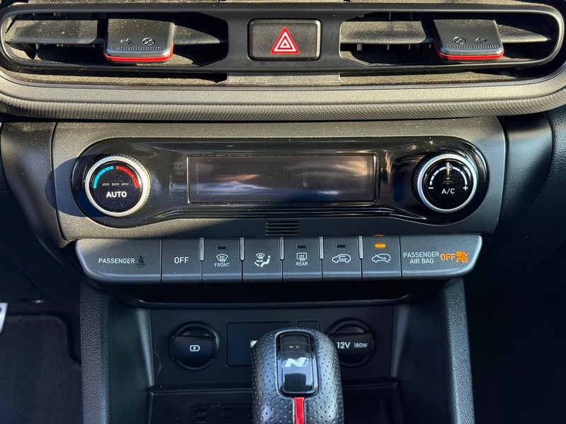 Hyundai Kona Vehicle Image 19
