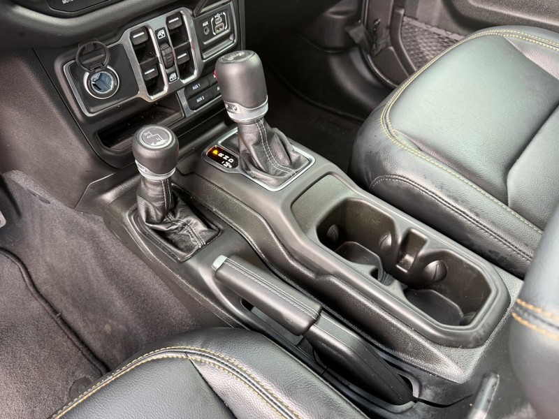 Jeep Wrangler Vehicle Image 20