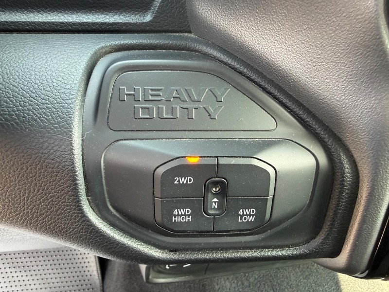 Ram 2500 Vehicle Image 16