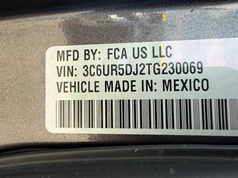 Ram 2500 Vehicle Image 25
