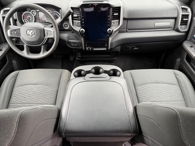 Ram 2500 Vehicle Image 11