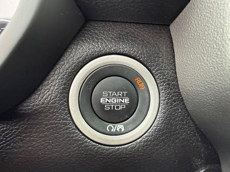 Ram 2500 Vehicle Image 15