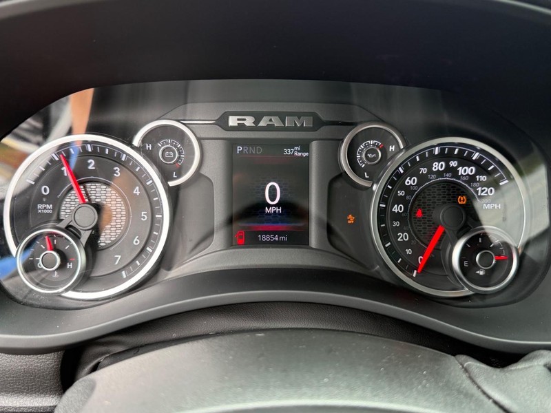 Ram 2500 Vehicle Image 21