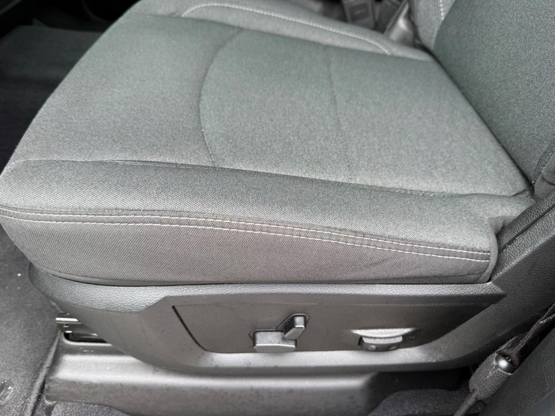 Ram 2500 Vehicle Image 24