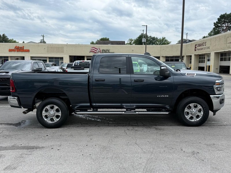 Ram 2500 Vehicle Image 02
