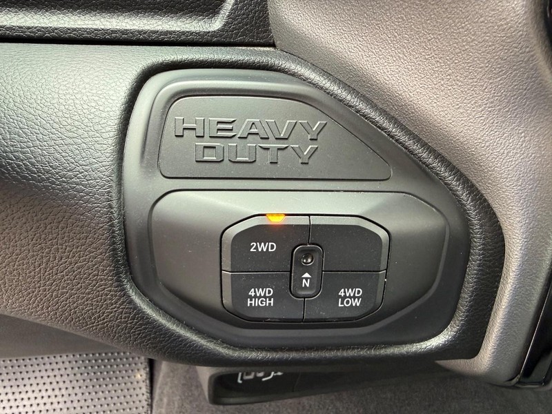 Ram 2500 Vehicle Image 16