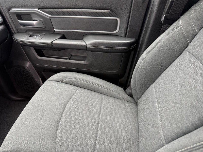 Ram 2500 Vehicle Image 20