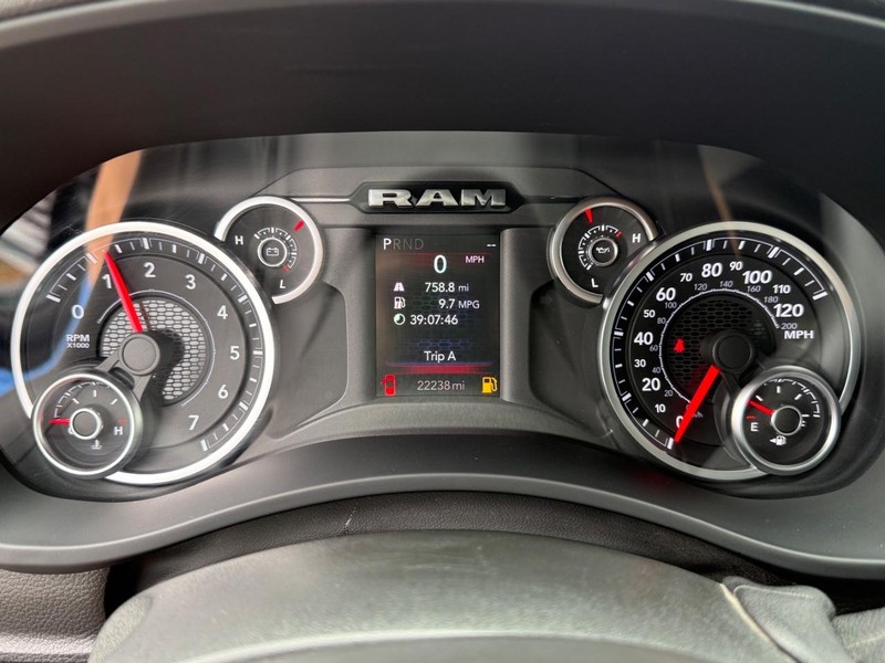 Ram 2500 Vehicle Image 21
