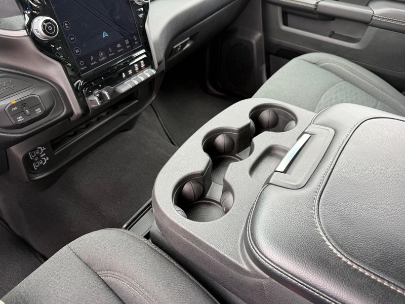 Ram 2500 Vehicle Image 19