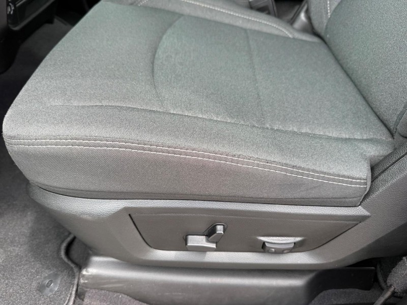 Ram 2500 Vehicle Image 24