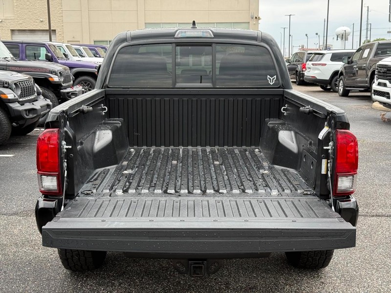 Toyota Tacoma 4WD Vehicle Image 07