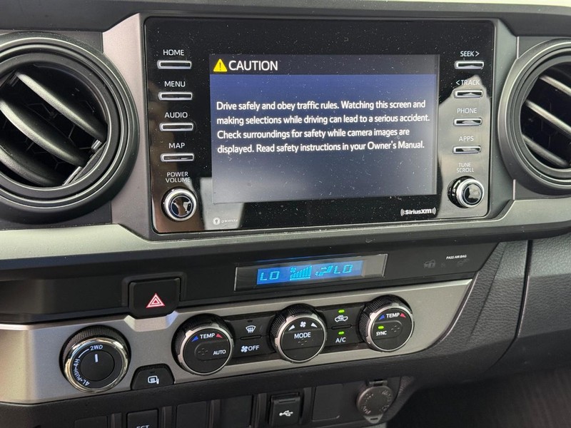 Toyota Tacoma 4WD Vehicle Image 15