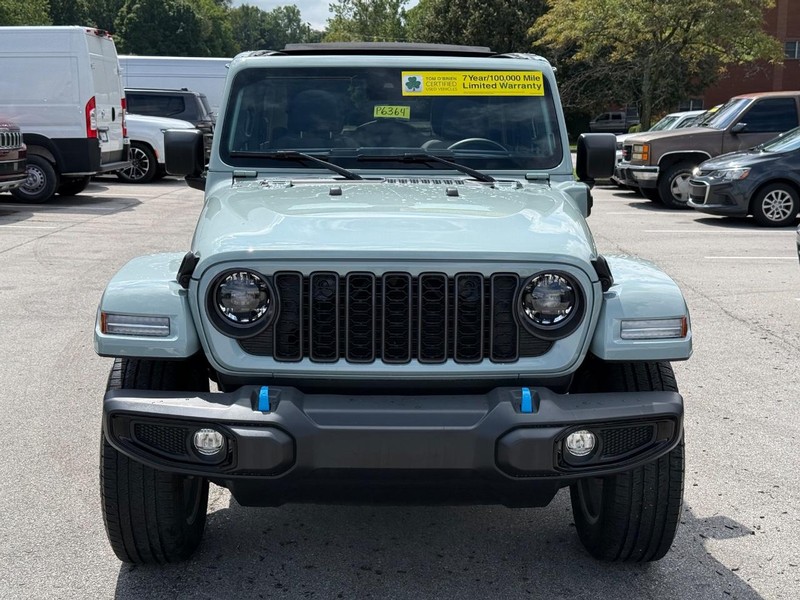 Jeep Wrangler 4xe Vehicle Image 09