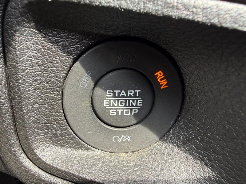 Jeep Wrangler 4xe Vehicle Image 16