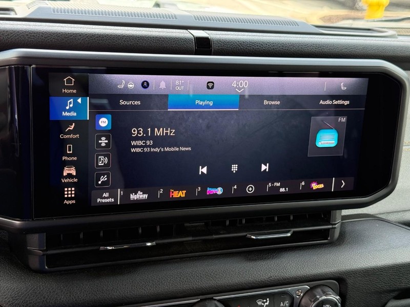 Jeep Wrangler 4xe Vehicle Image 18