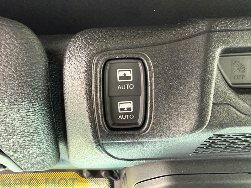 Jeep Wrangler 4xe Vehicle Image 23