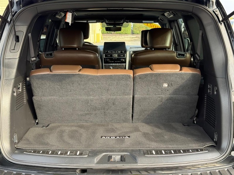 Nissan Armada Vehicle Image 07