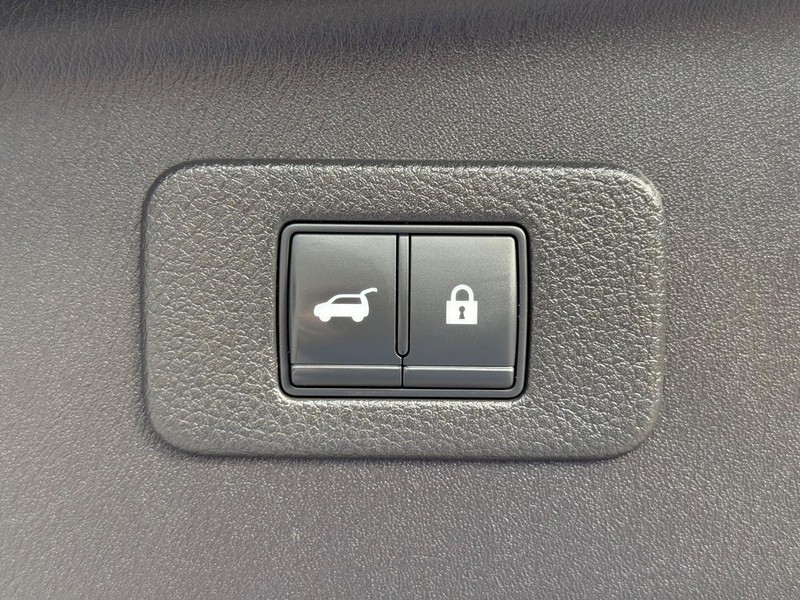 Nissan Armada Vehicle Image 08