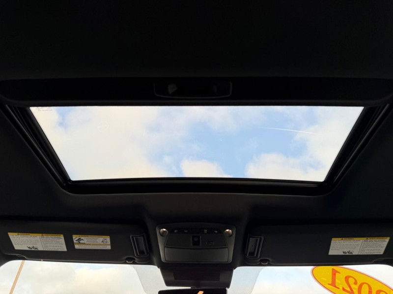 Nissan Armada Vehicle Image 13
