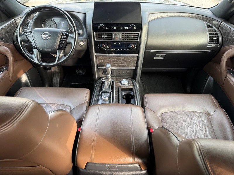 Nissan Armada Vehicle Image 14
