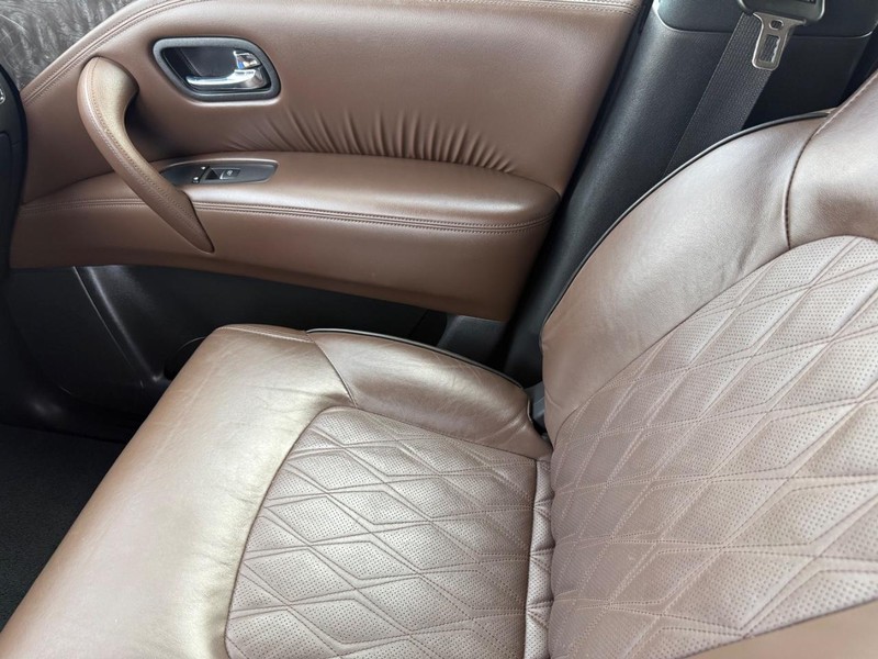 Nissan Armada Vehicle Image 24