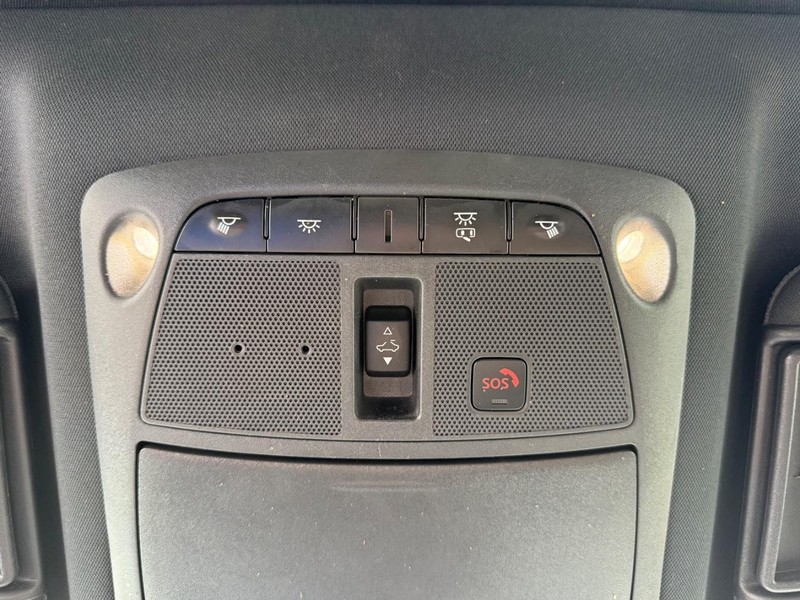 Nissan Armada Vehicle Image 25