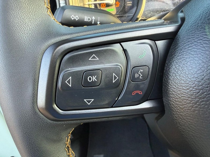 Jeep Wrangler 4xe Vehicle Image 14