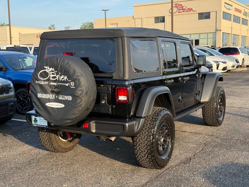 Jeep Wrangler Vehicle Image 03