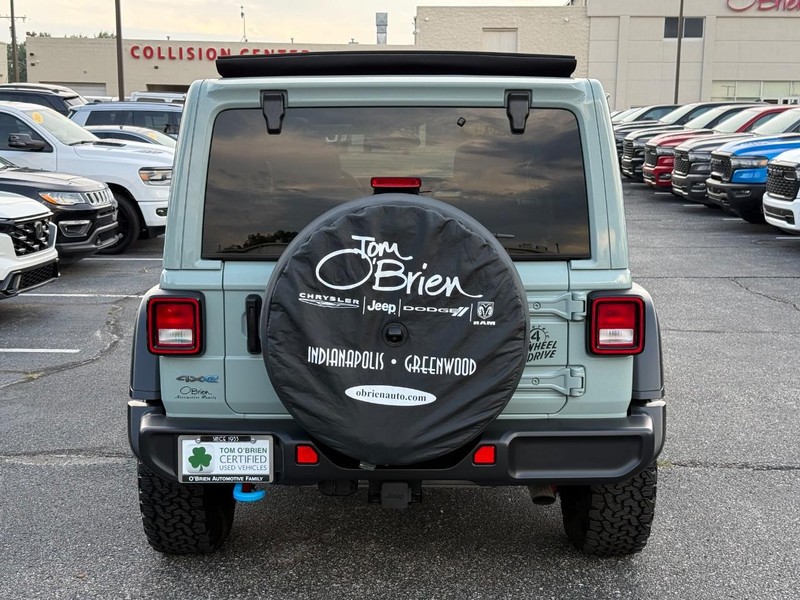 Jeep Wrangler 4xe Vehicle Image 04