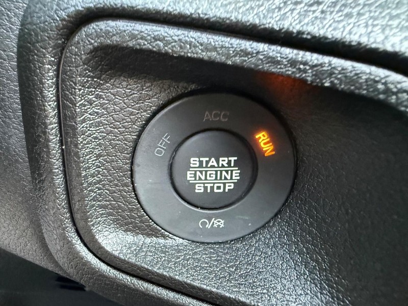 Jeep Wrangler 4xe Vehicle Image 16