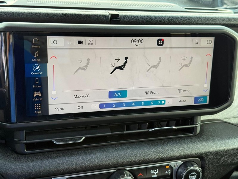 Jeep Wrangler 4xe Vehicle Image 17