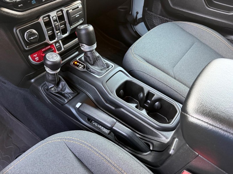 Jeep Wrangler 4xe Vehicle Image 20