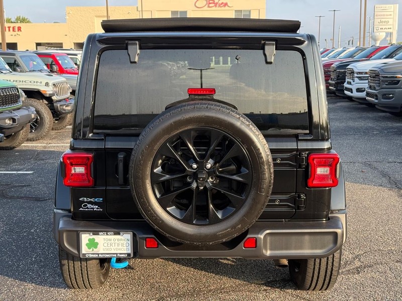 Jeep Wrangler 4xe Vehicle Image 04