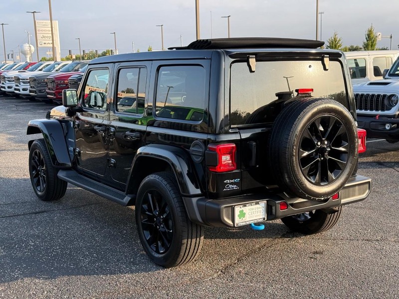 Jeep Wrangler 4xe Vehicle Image 05