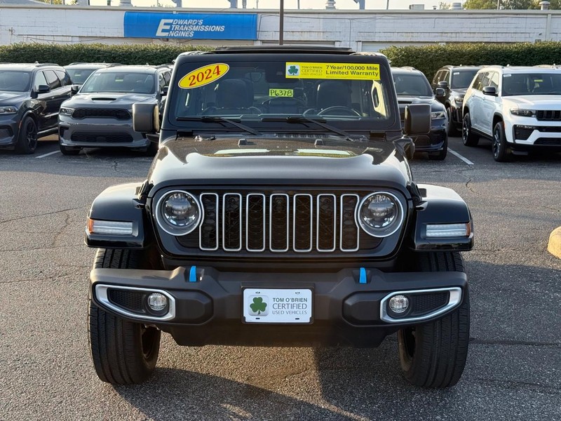 Jeep Wrangler 4xe Vehicle Image 09