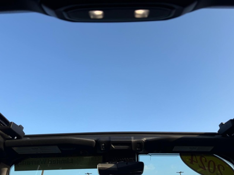Jeep Wrangler 4xe Vehicle Image 11