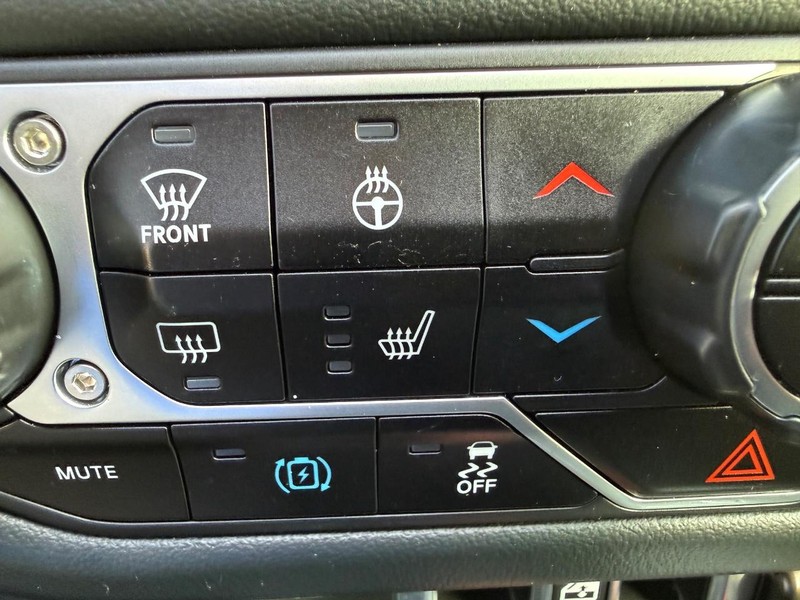 Jeep Wrangler 4xe Vehicle Image 17