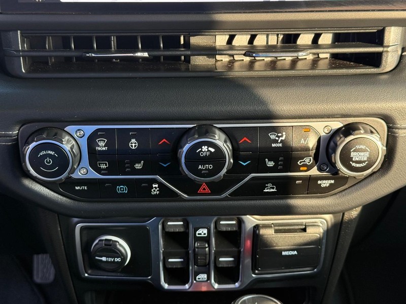 Jeep Wrangler 4xe Vehicle Image 20