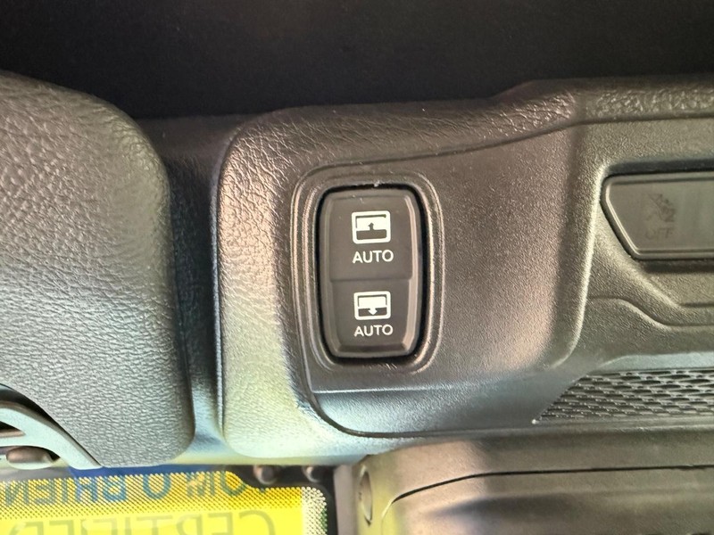 Jeep Wrangler 4xe Vehicle Image 23