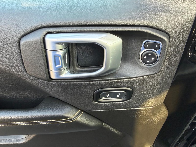 Jeep Wrangler 4xe Vehicle Image 26