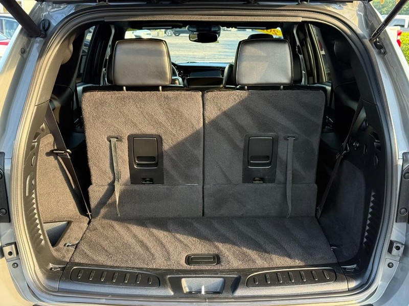 Dodge Durango Vehicle Full-screen Gallery Image 07
