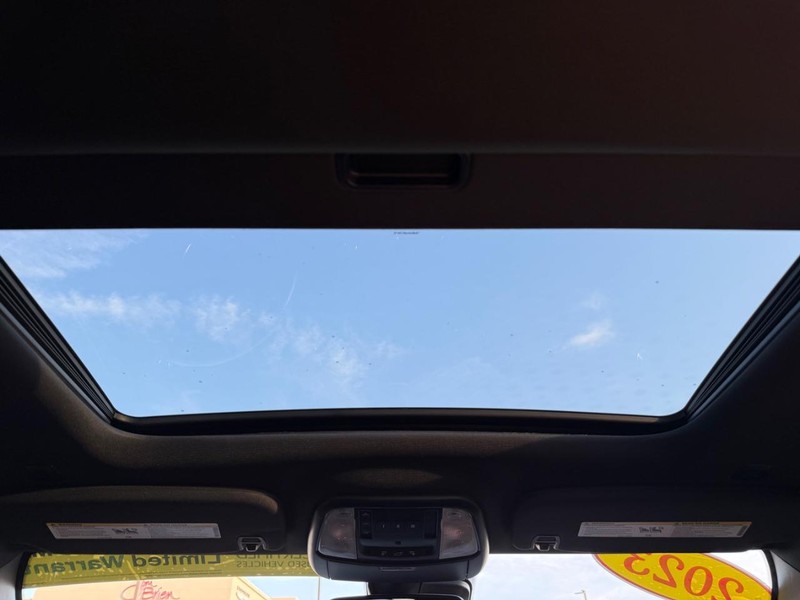 Dodge Durango Vehicle Full-screen Gallery Image 13