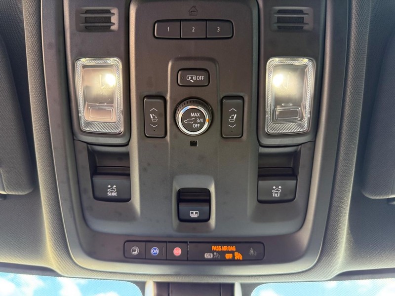 Chevrolet Tahoe Vehicle Image 25